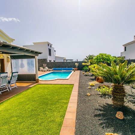 216 - Villa Helena By Villas Now Ltd Playa Blanca  Exterior photo